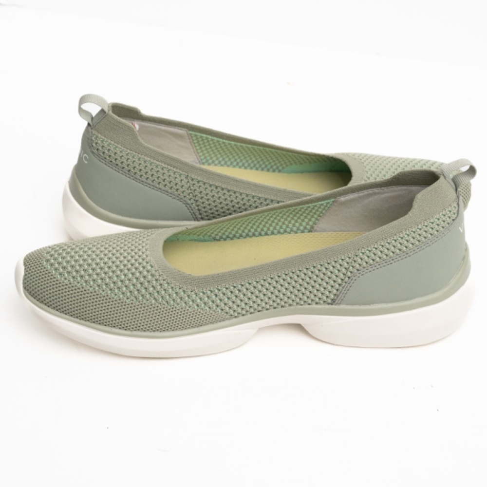 Vionic. Kallie Slip On Shoe. - Picture 10 of 11